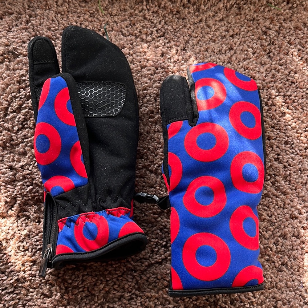 Phish donut winter gloves